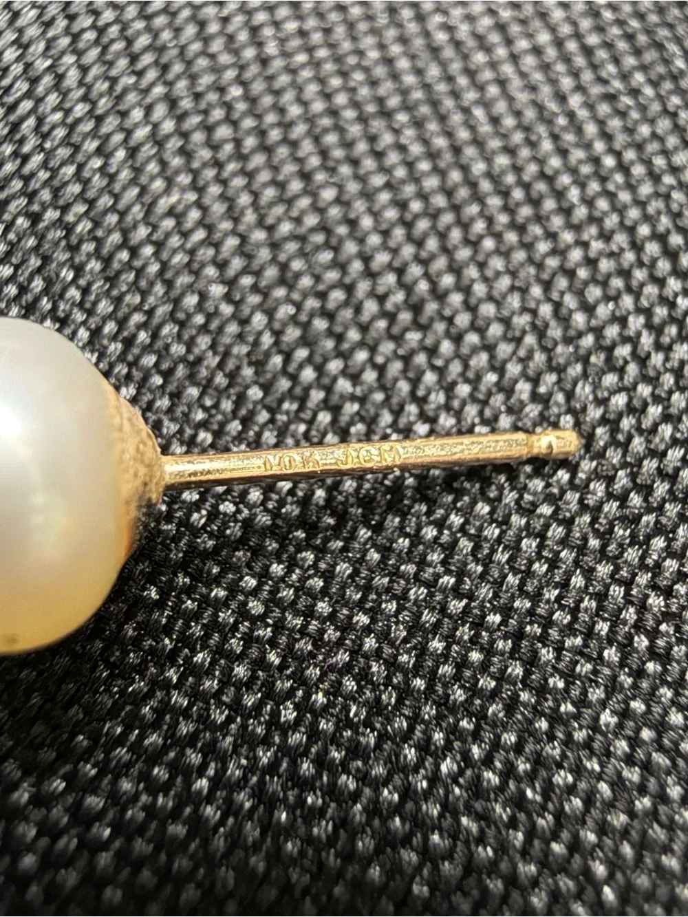 Vintage Pearl & 10k Gold Stud Earrings Coastal Grandma VTG Retro Classic Elegant